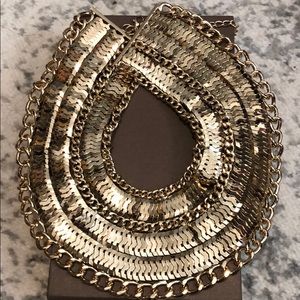 Statement necklace
